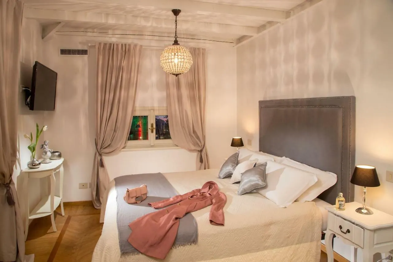 Daplace - Zaha Apartment Milano